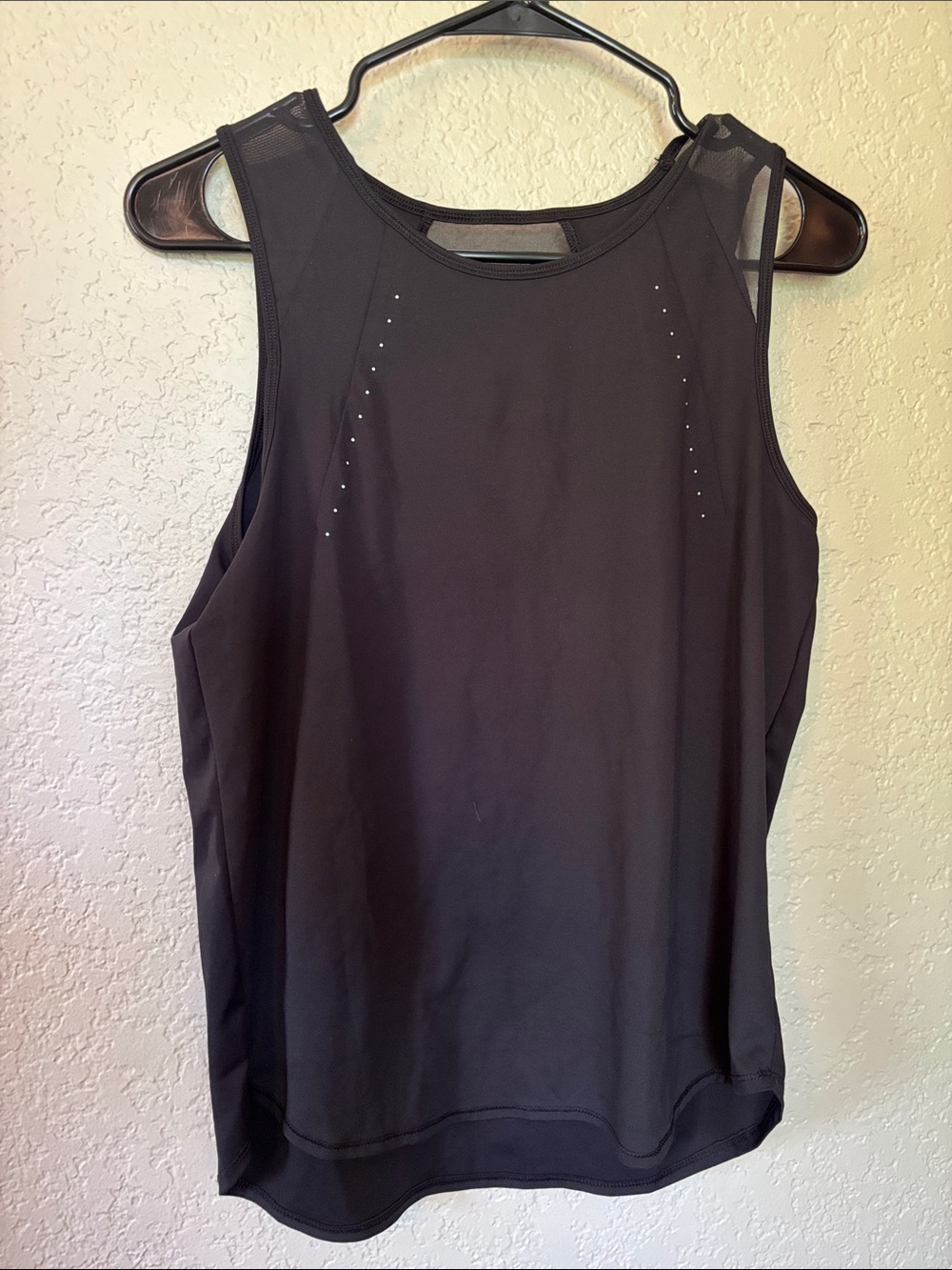 Women's Black Sleeveless Mesh-Trim Athletic Tank